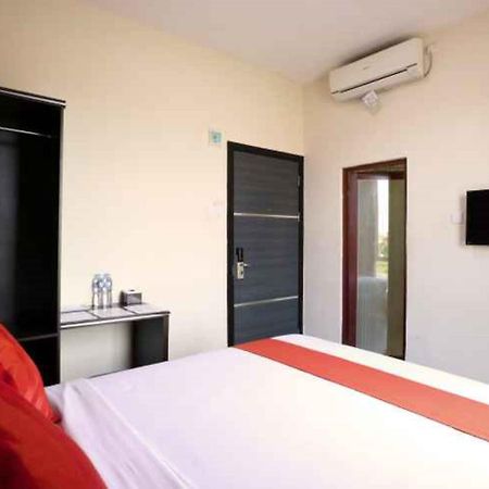 Hotel Blitz Batam Zewnętrze zdjęcie