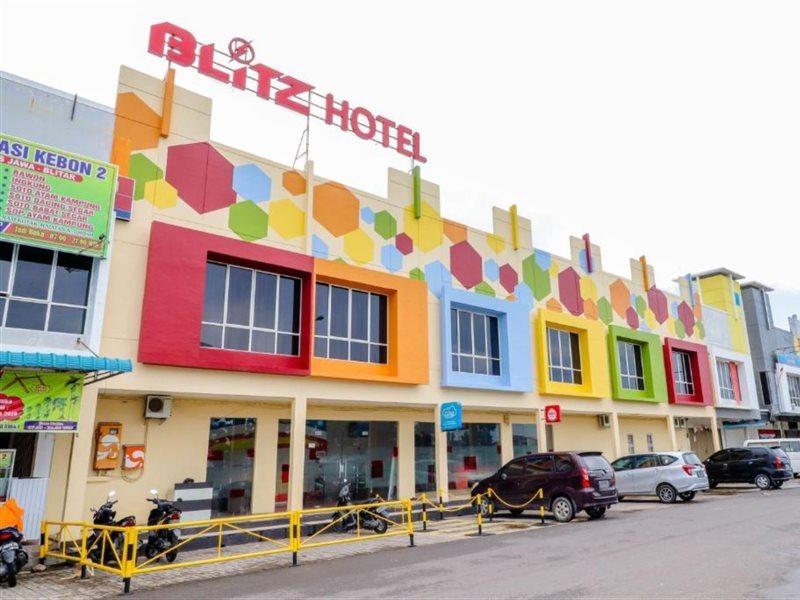 Hotel Blitz Batam Zewnętrze zdjęcie