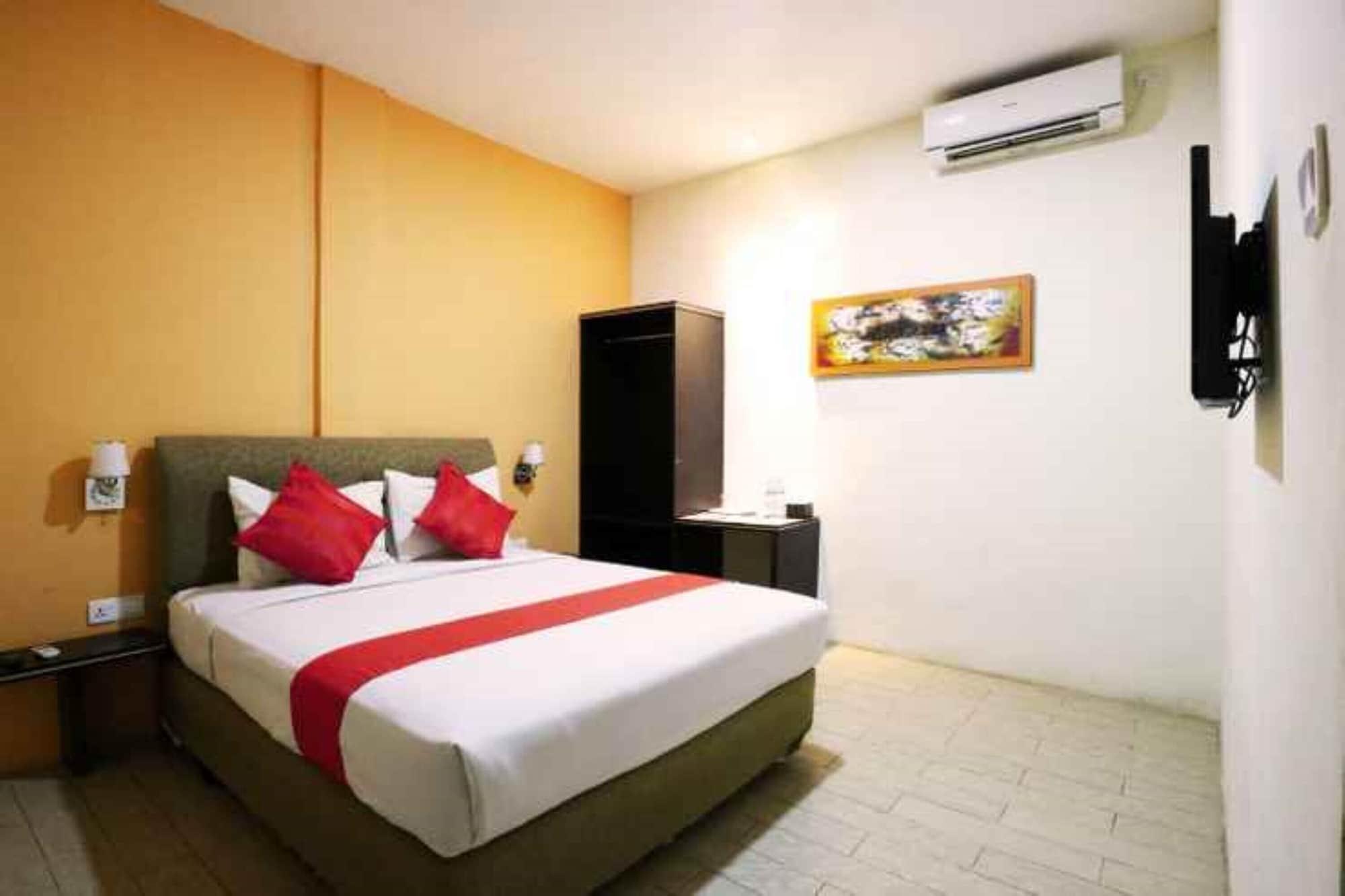 Hotel Blitz Batam Zewnętrze zdjęcie