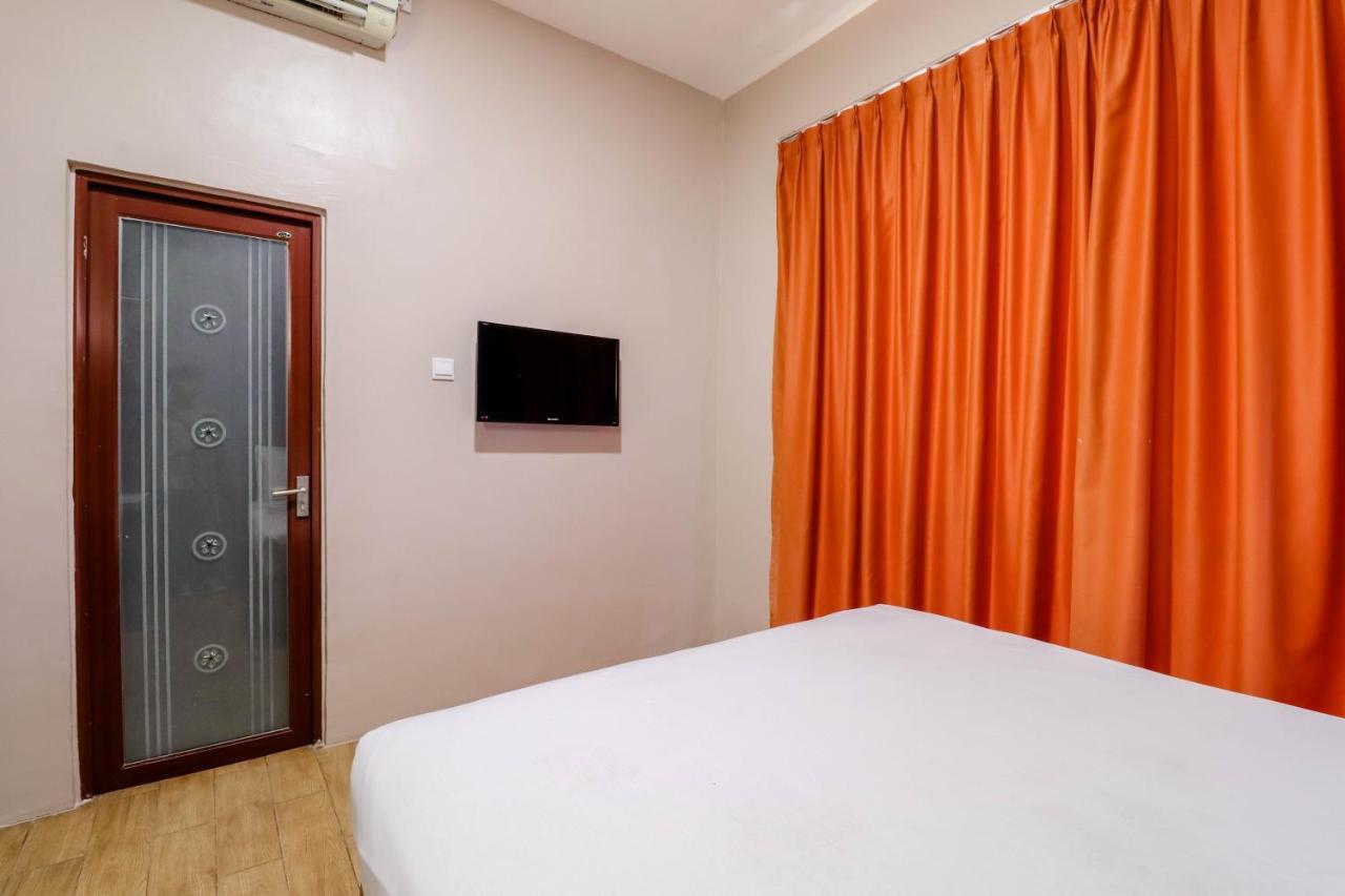 Hotel Blitz Batam Zewnętrze zdjęcie