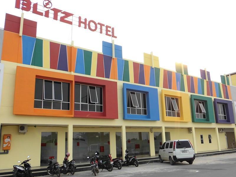 Hotel Blitz Batam Zewnętrze zdjęcie
