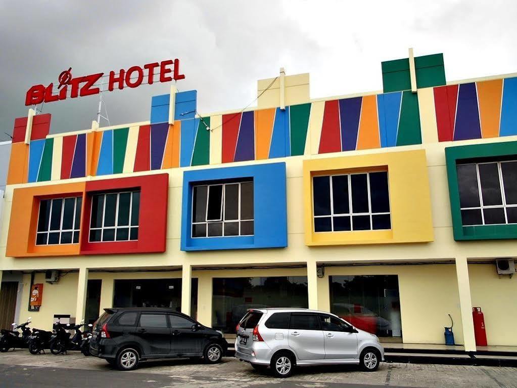 Hotel Blitz Batam Zewnętrze zdjęcie